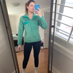 Green Patagonia pull over